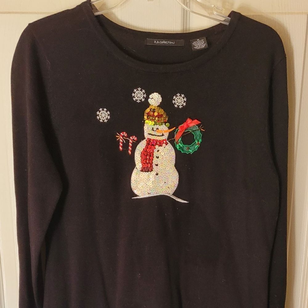 BLACK HOLIDAY TOP W/ SEQUINED SNOWMAN